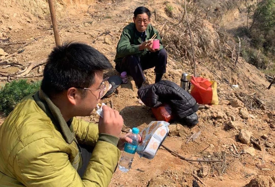 防疫不松懈,生產(chǎn)不耽誤 防疫不松懈,生產(chǎn)不耽誤