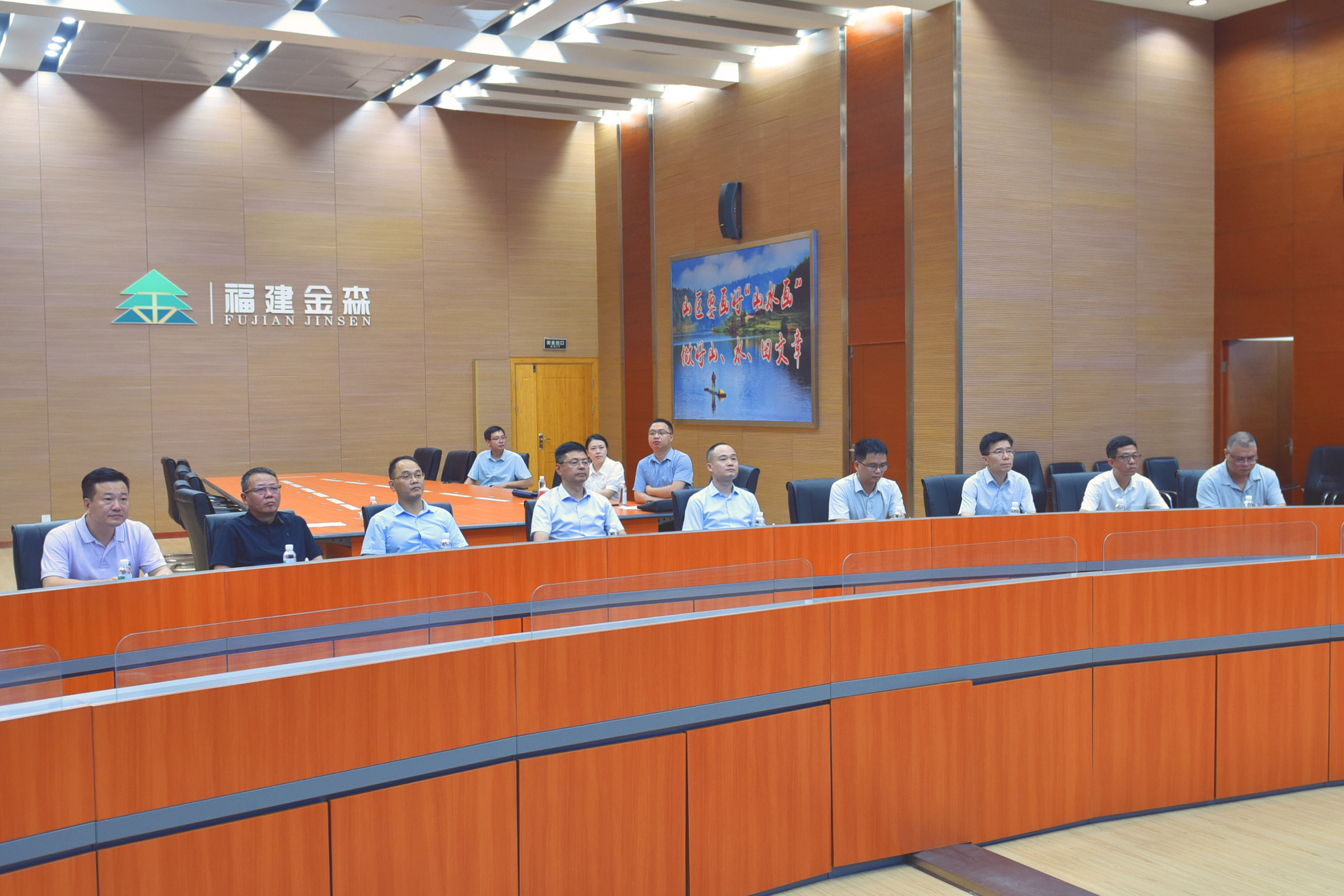 南安市黨政代表團(tuán)至福建金森考察交流 南安市黨政代表團(tuán)至福建金森考察交流