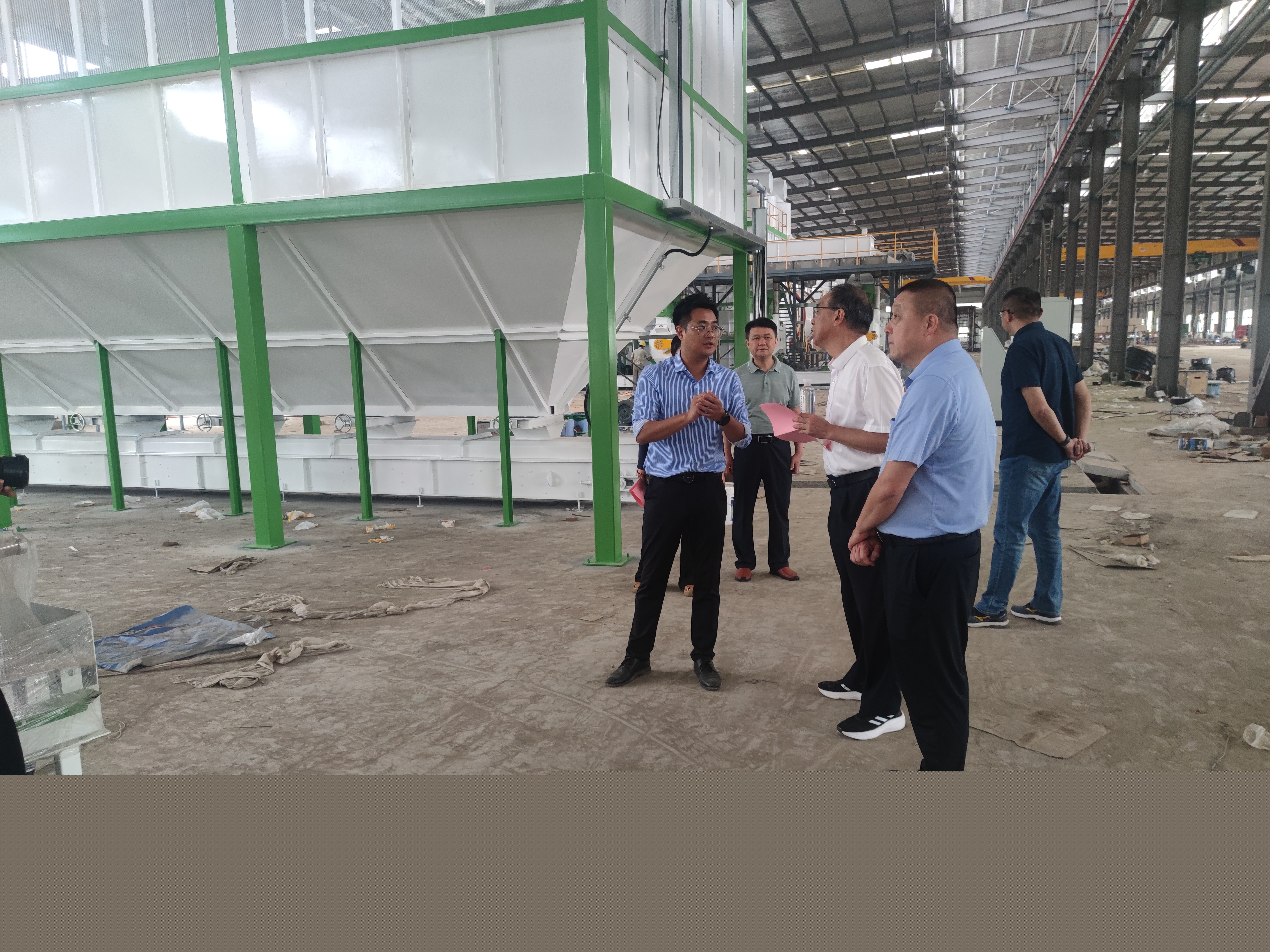 市政協(xié)蒞臨福建金森調(diào)研生物質(zhì)顆粒項(xiàng)目 市政協(xié)蒞臨福建金森調(diào)研生物質(zhì)顆粒項(xiàng)目